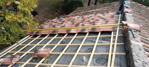 Réparation d'une partie de la toiture dans une villa à Marseille, Aix-en-Provence, TS TOITURE