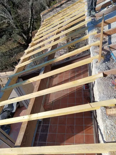 Rénovation totale de la charpente d'une maison à Aix-en-Provence, Aix-en-Provence, TS TOITURE