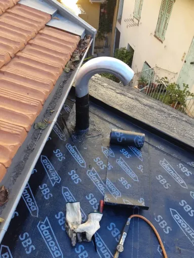 Isolation de la toiture d'une maison à Aix-en-Provence, Aix-en-Provence, TS TOITURE